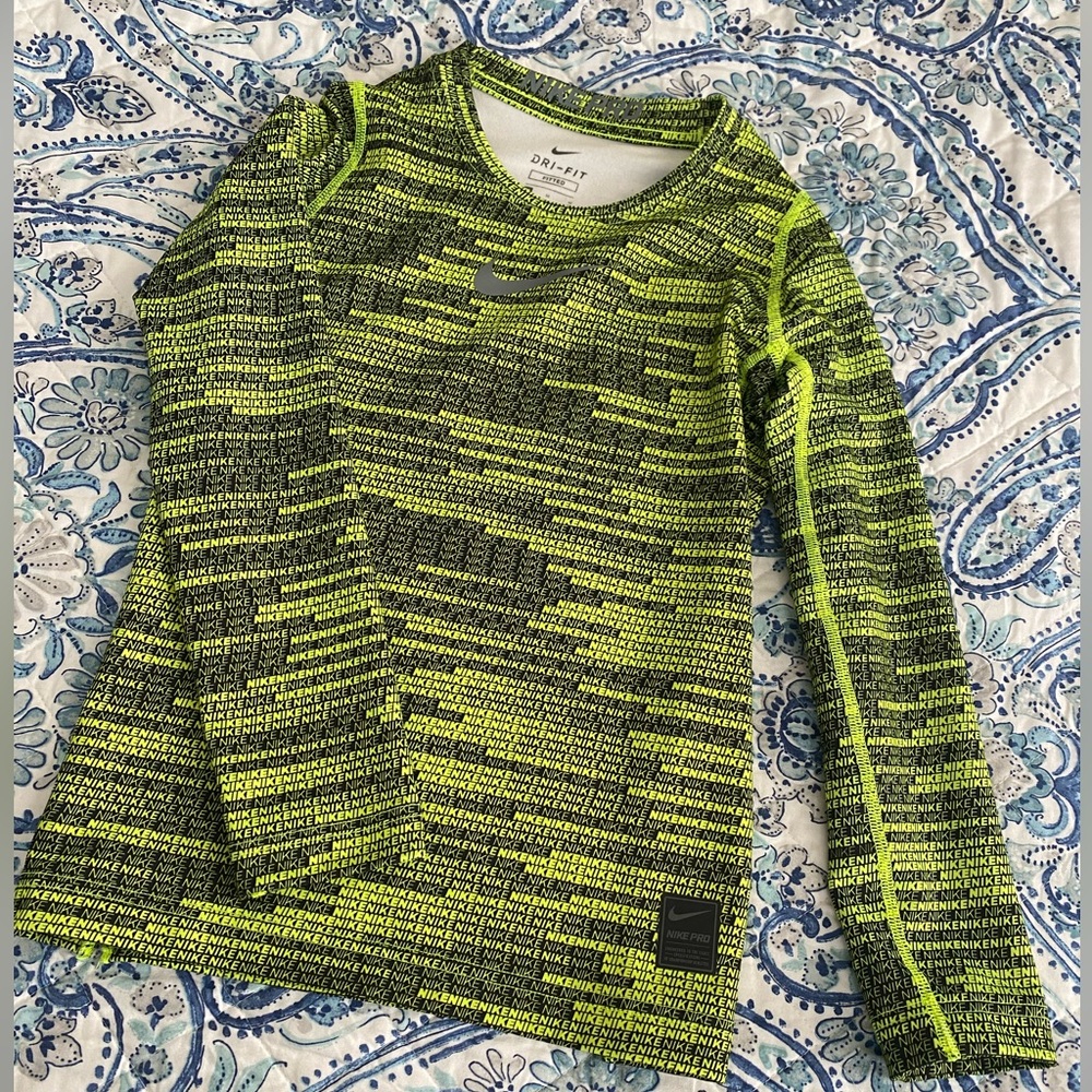 Boys Nike dri-fit long sleeve shirt